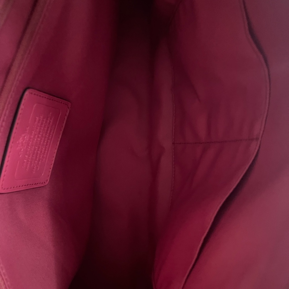 Fabulous Coach Pink Embossed Satchel Bag! - Picture 11 of 13
